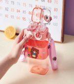 "Double-Sip" Cute Bear Square Water Bottle with Dual Straws & Carry Strap - FS133 - Image 11
