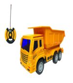 RC Dump Truck Toy: 1:16 Scale Remote Control Construction Sand Truck - FS156 - Image 9